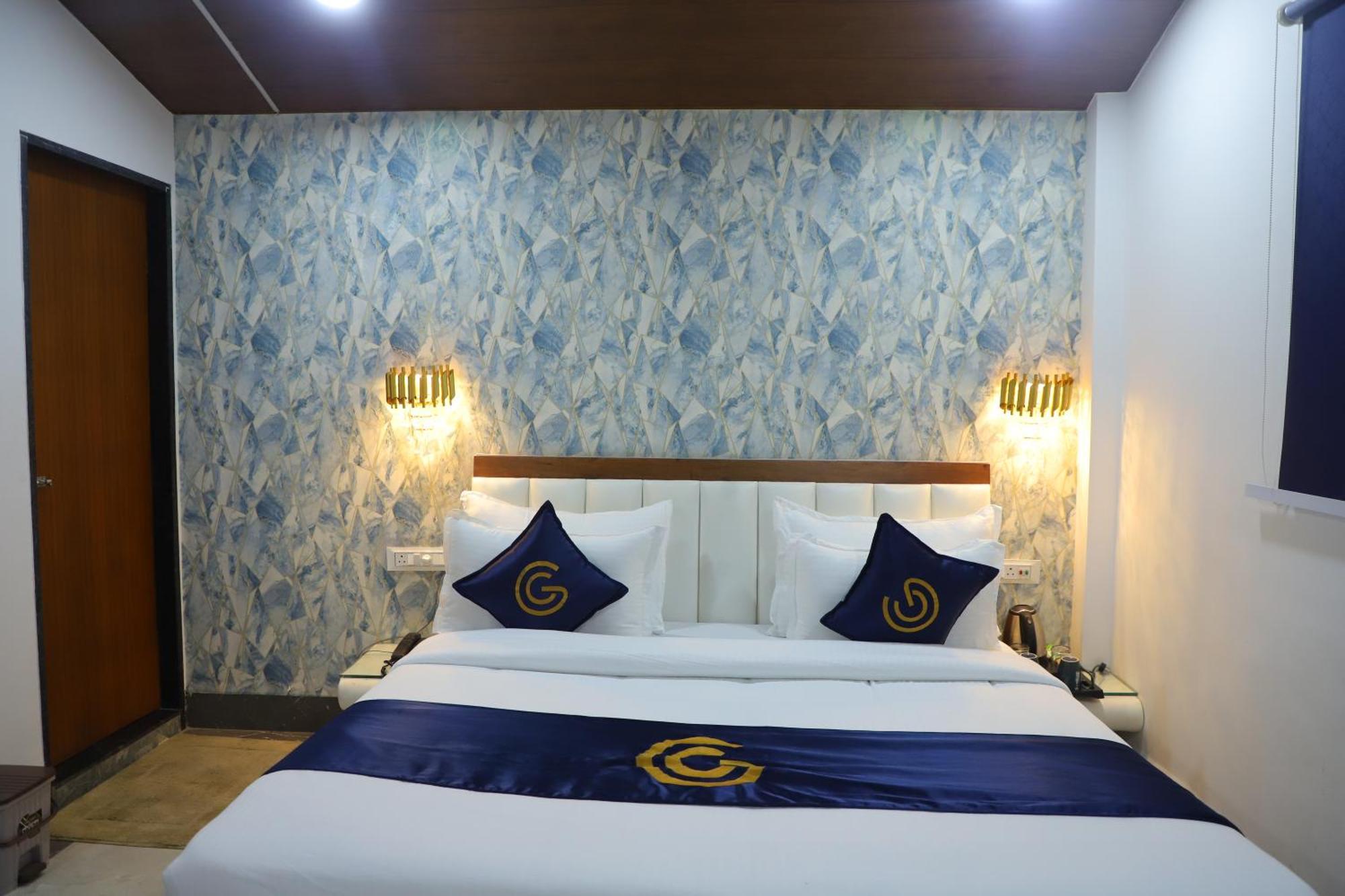 Resort Cosmos Maliblu Indore