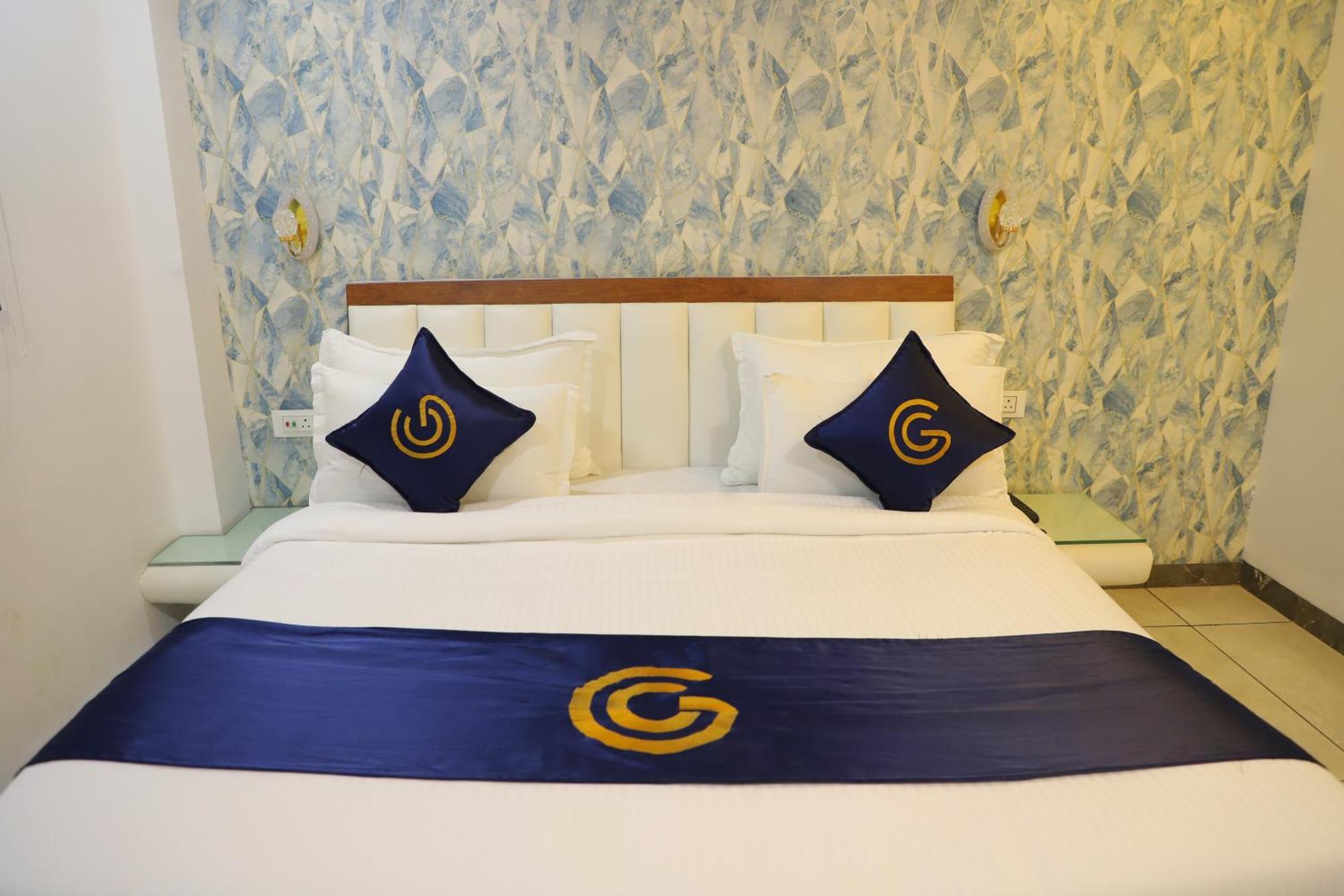 Cosmos Maliblu Resort 3*