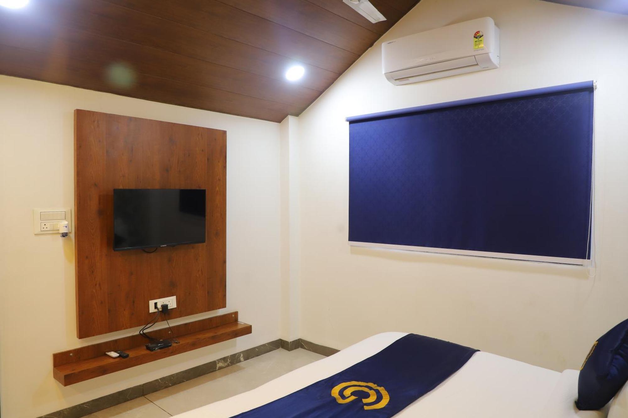Cosmos Maliblu Indore